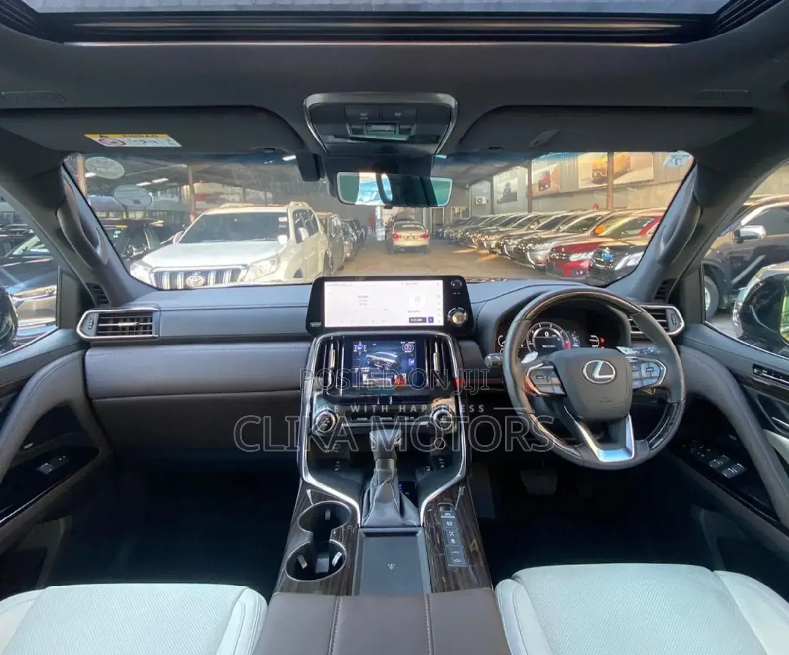 Lexus LX 2023 Ivory