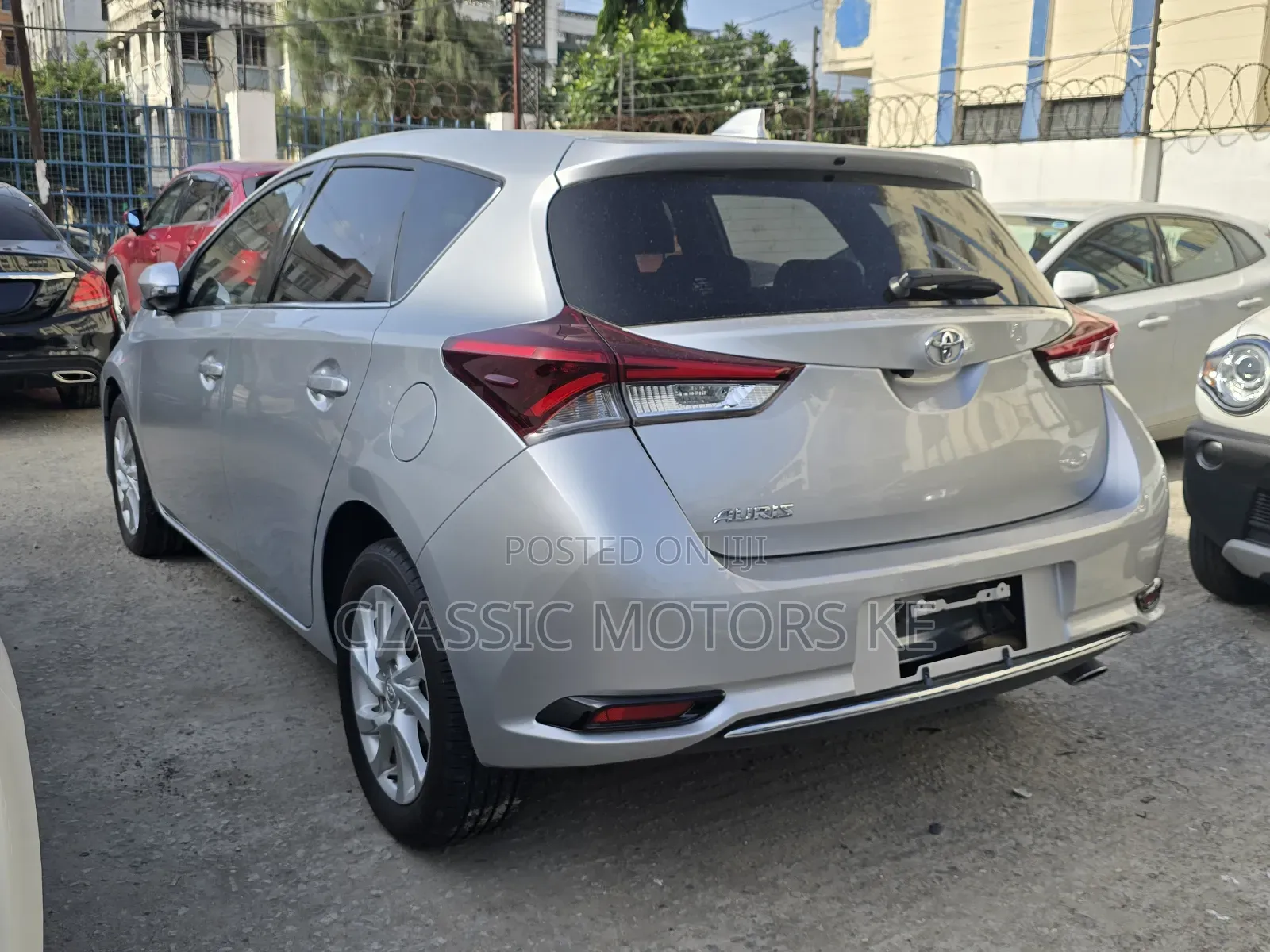 Toyota Auris 2018 Silver