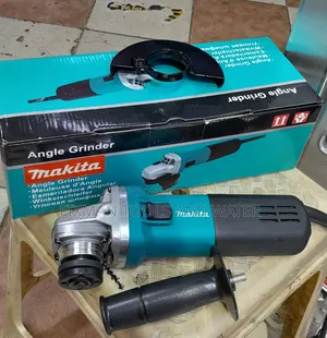 High-speed Makita Angle Grinder 4.5" 840 Watts