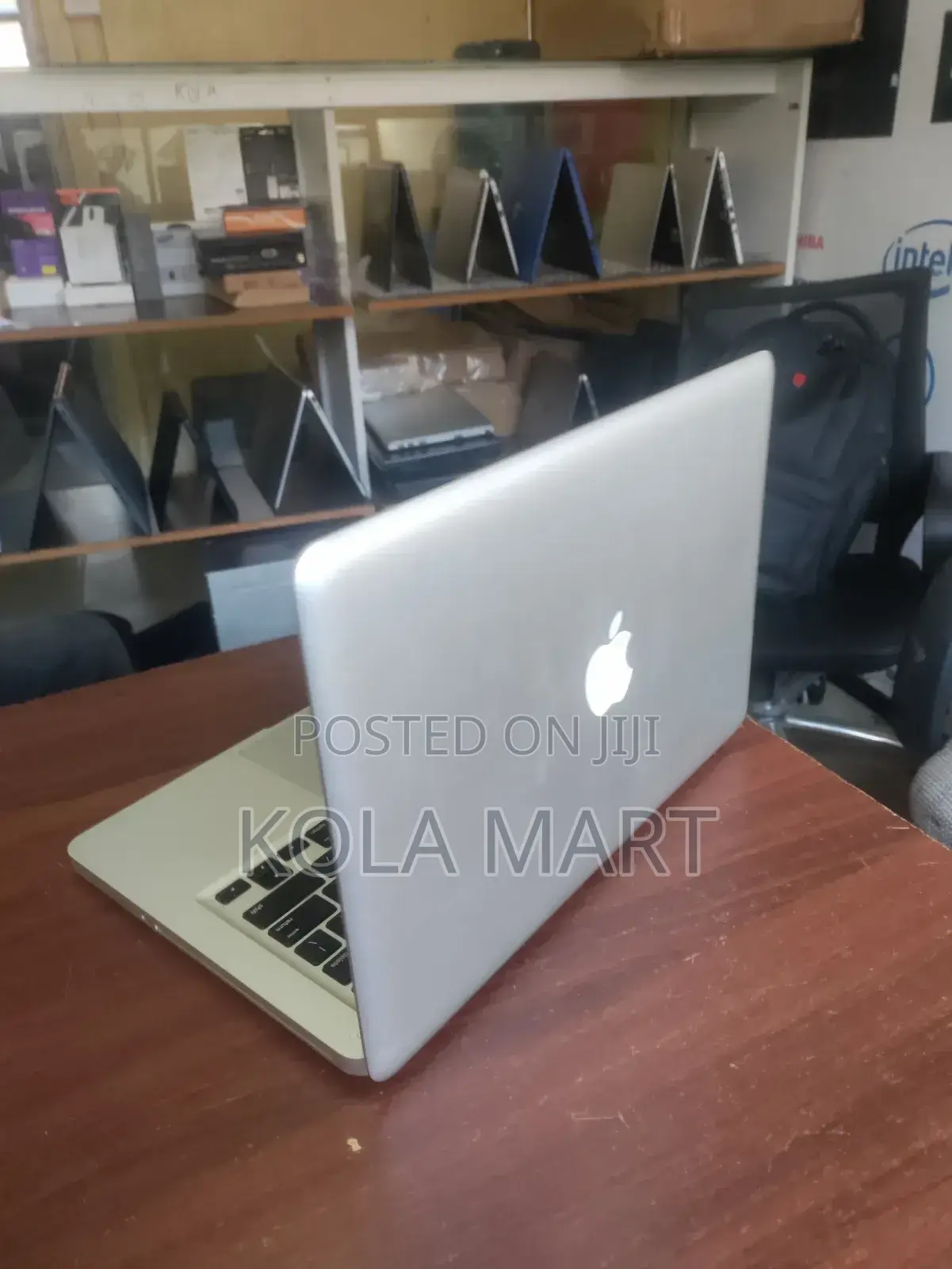 Laptop Apple MacBook 2012 8GB Intel Core I5 HDD 500GB
