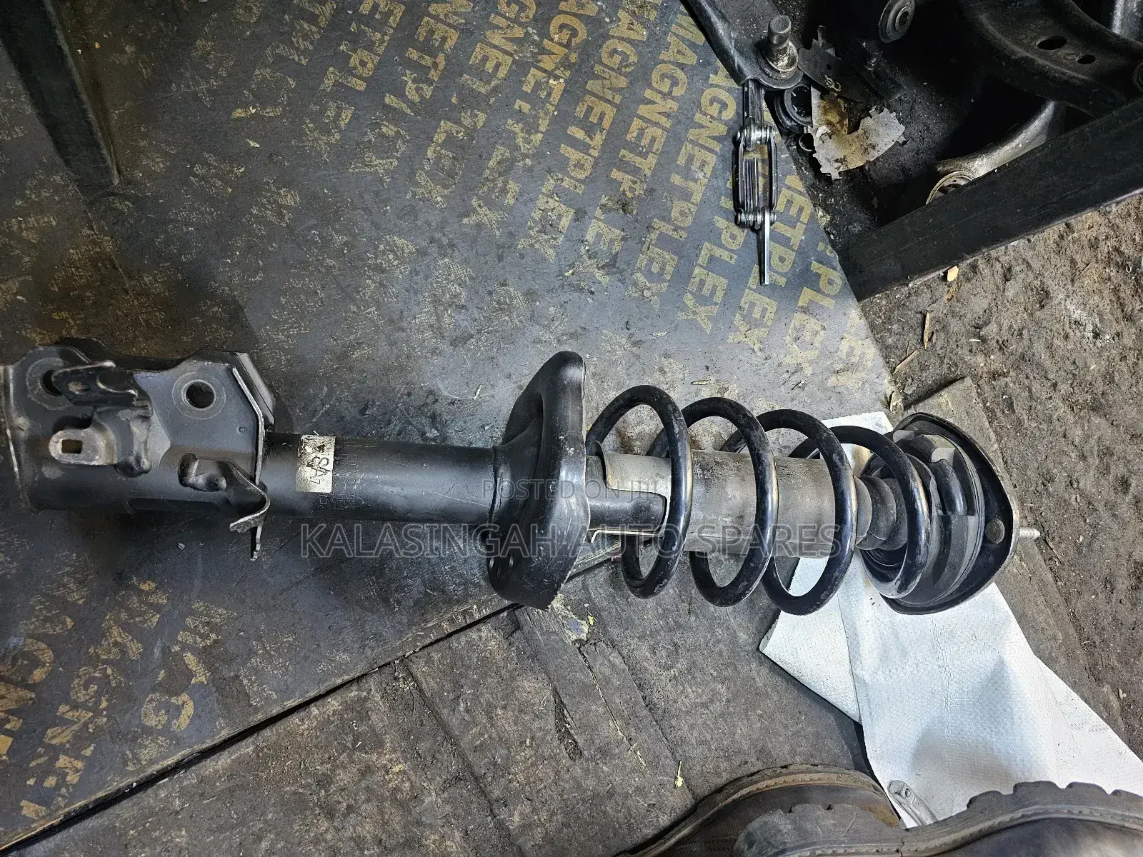 Honda Stream Shock