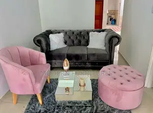 Beautiful 3 Seater Sofa Set/Chesterfield Sofa