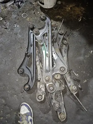 Low Rear Arm Suzuki Alto