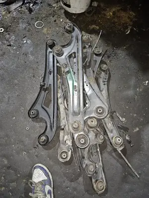 Low Rear Arm Suzuki Alto