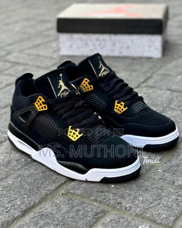 *Jordan 4 Royalty* _Sizes:36,37,38,39,40_ - thumbnail 4