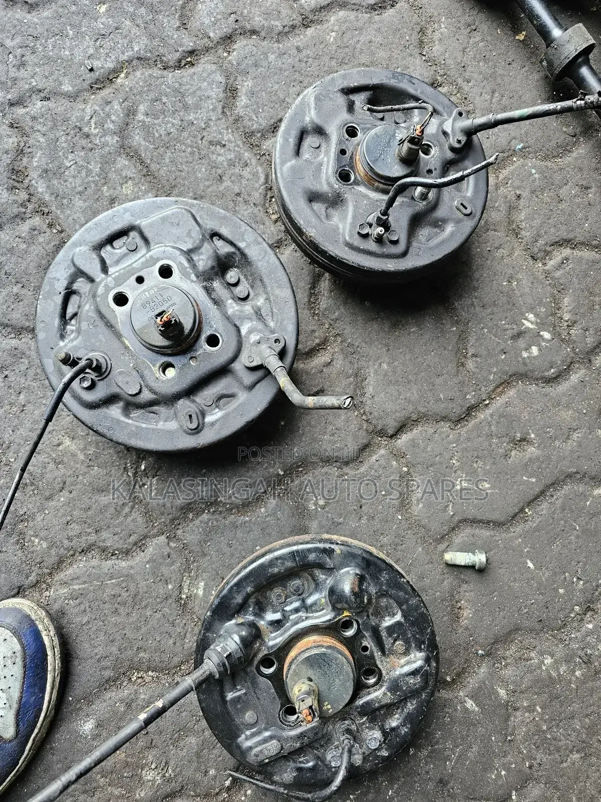 Daihatsu Mira Rear Hubs