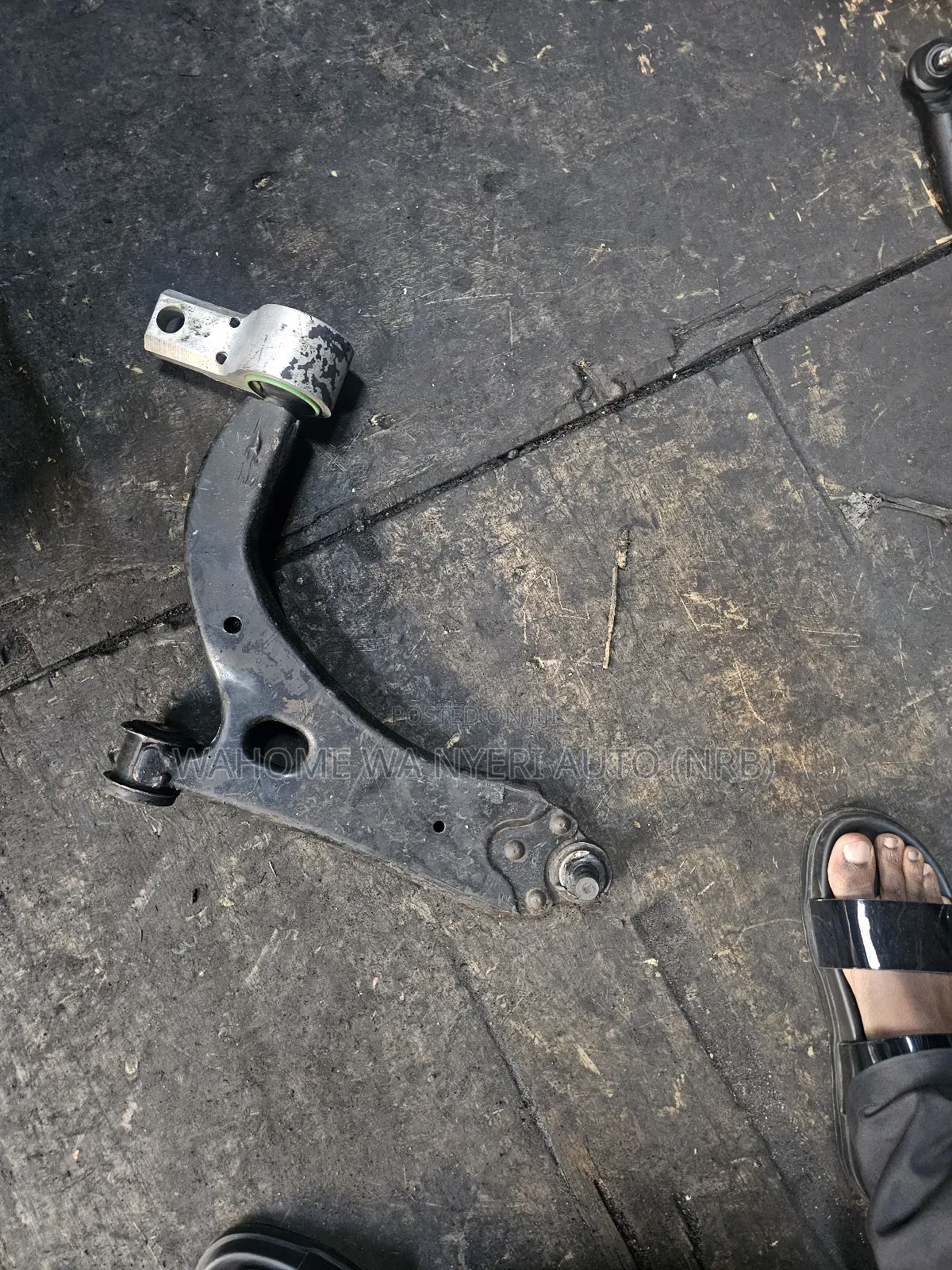 Arm for Demio 2006