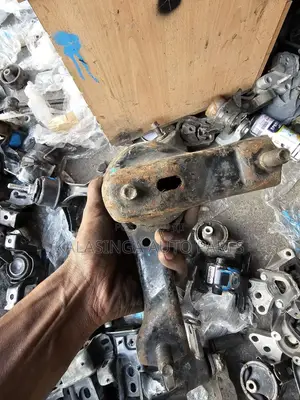 Engine Mounting  Harrier 240