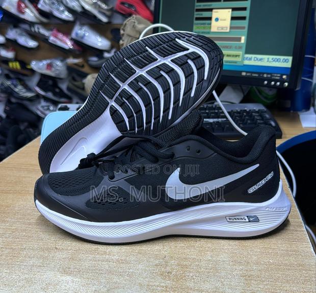 Nike Trainers (Gym Jogging) 40-45 - thumbnail 2