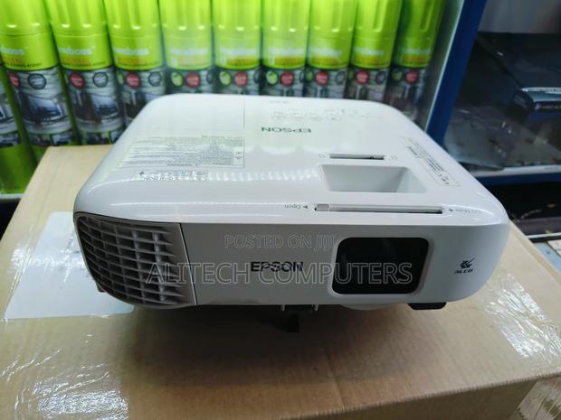 Epson EB- 2042 - thumbnail 3
