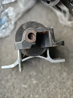 Engine Mounting For Nissan B15