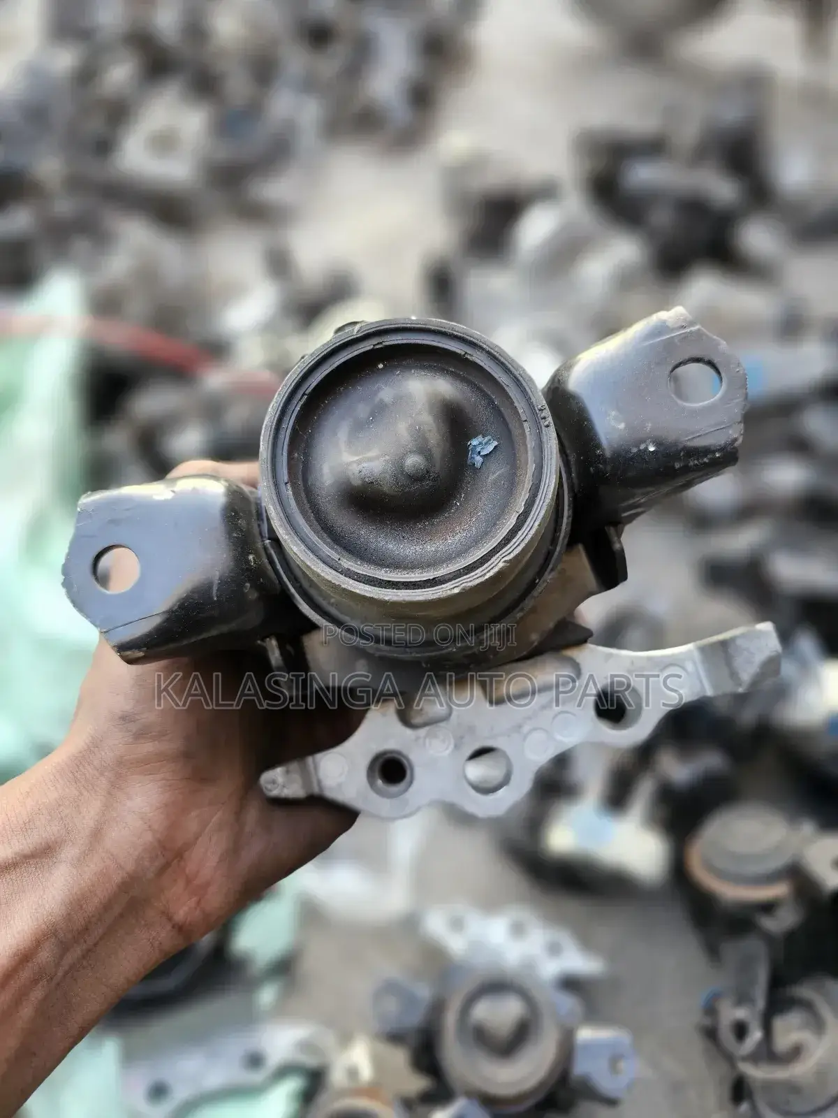 Mira Engine  Mounting.