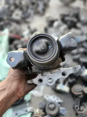 Mira Engine  Mounting.