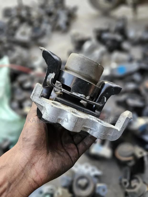 Mira Engine  Mounting. - thumbnail 2