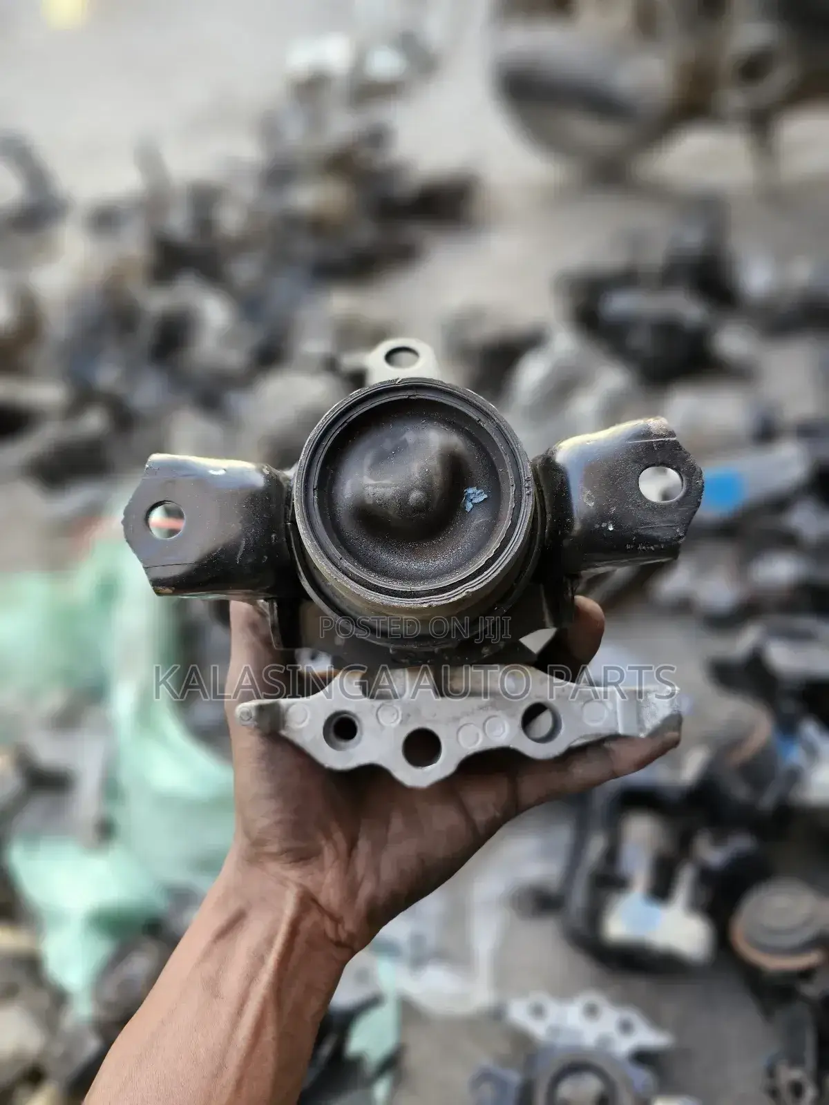 Mira Engine  Mounting.