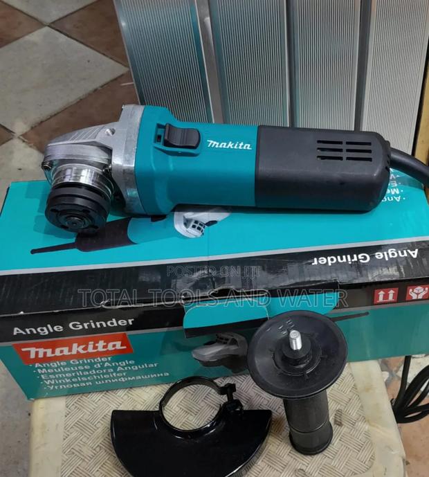 Makita Angle Grinder Set 840w 115mm Disc Diameter