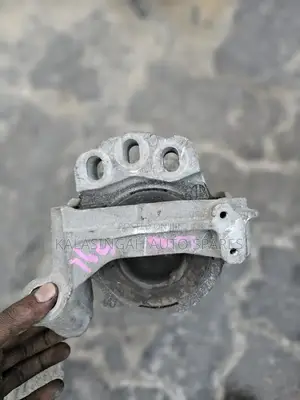 Engine Mounting Mazda Cx5