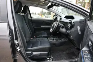 Toyota Aqua 2017 Gray