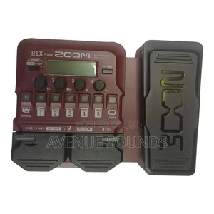 Zoom Bass Multi Effect Guitar Pedal