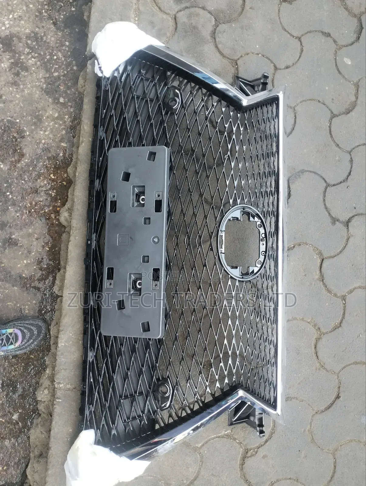Lexus 350 Grille