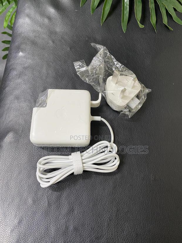 60w Magsafe 1 (L Shape) Macbook Adapter - main view