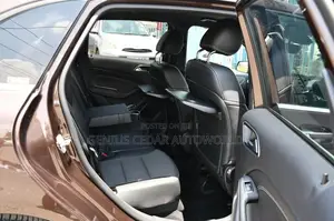 Mercedes-Benz B-Class B180 Petrol 2017 Brown