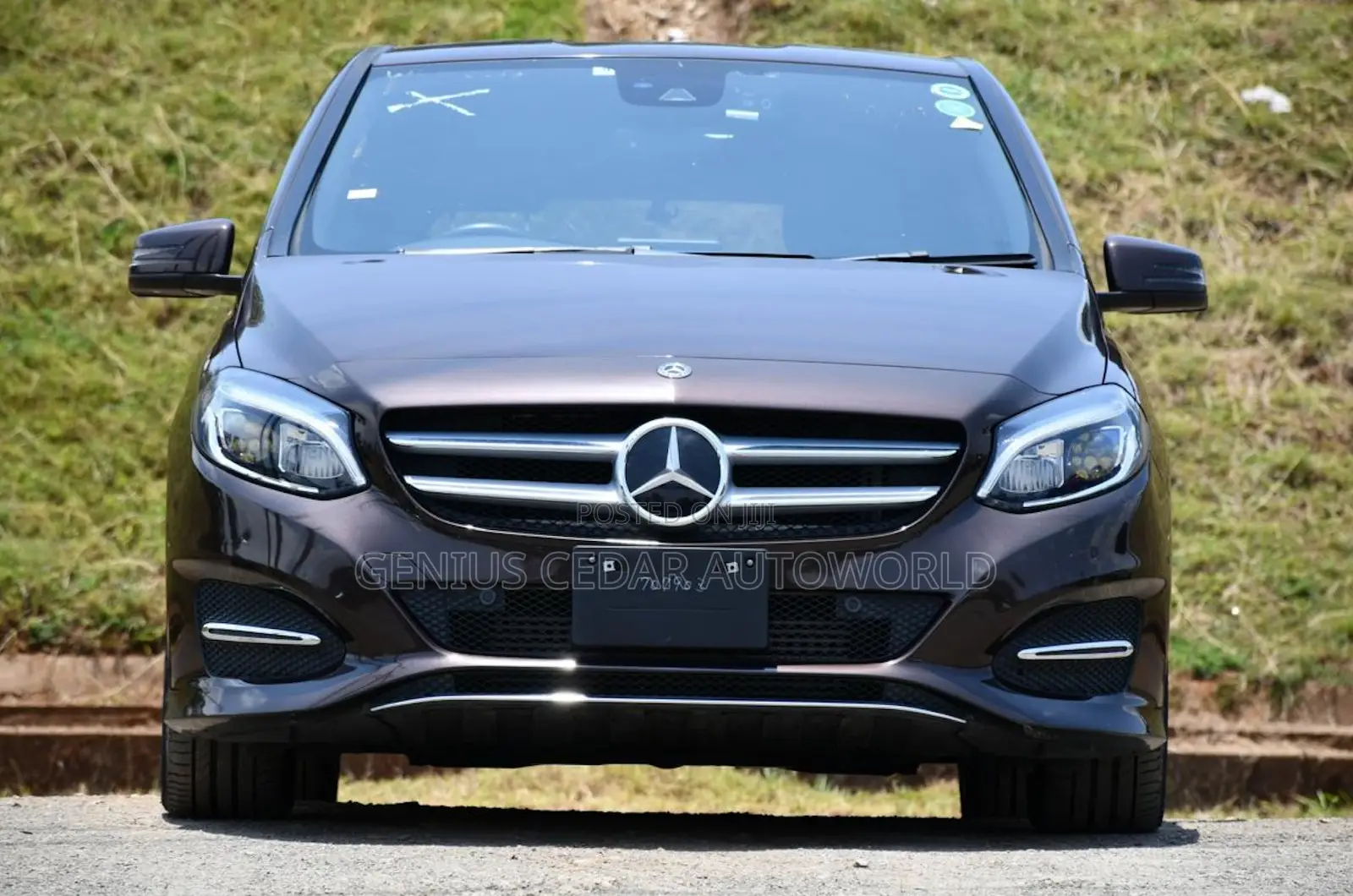 Mercedes-Benz B-Class B180 Petrol 2017 Brown