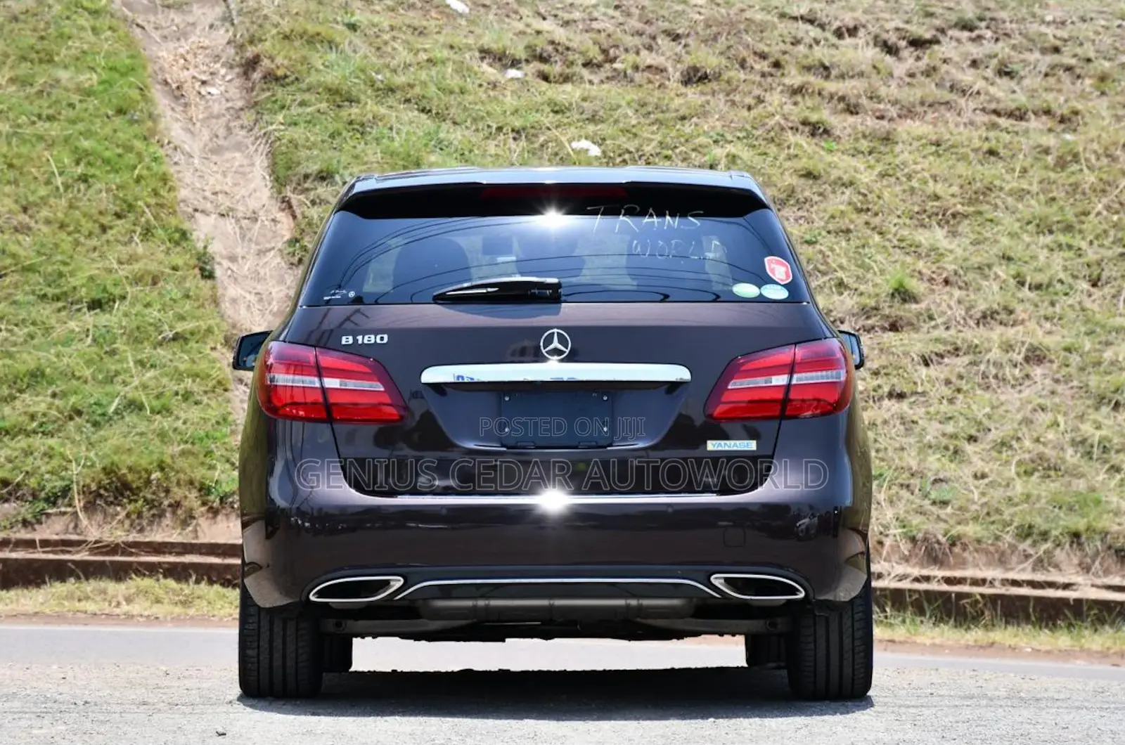 Mercedes-Benz B-Class B180 Petrol 2017 Brown