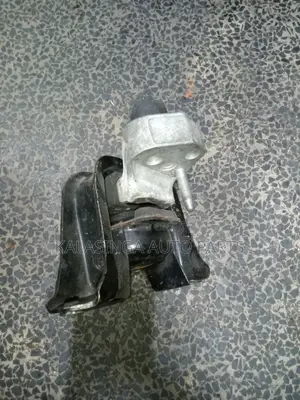 Ist And  Engine Mounting