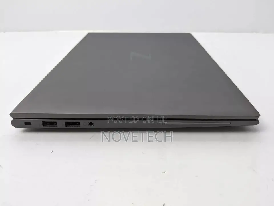 Laptop HP ZBook Firefly 14 G7 16GB Intel Core I7 SSD 256GB
