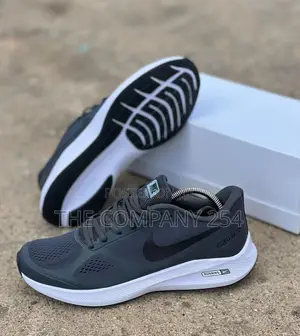 Nike Zoom Runner Trainer Sport Shoes Available