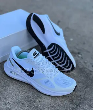Nike Zoom Runner Trainer Sport Shoes Available
