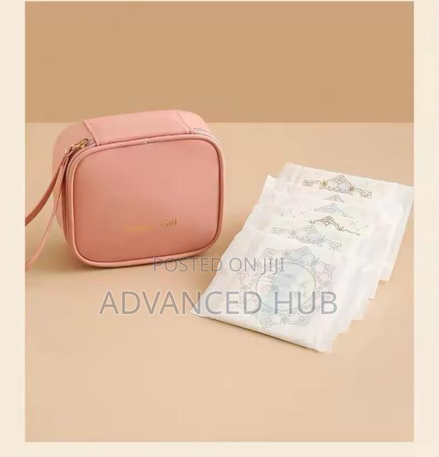 Waterproof Mini Pad Pouch for Tampons Pads Etc - thumbnail 4