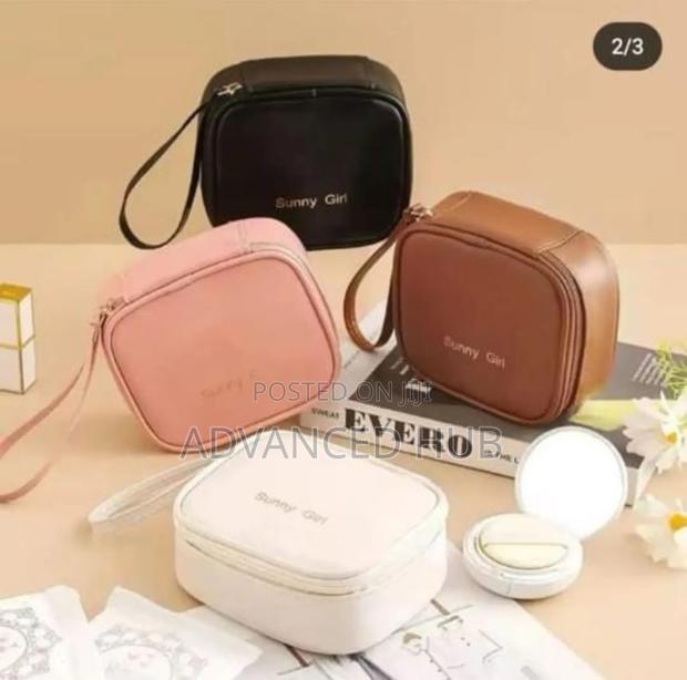 Waterproof Mini Pad Pouch for Tampons Pads Etc - thumbnail 5