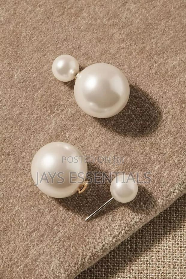 Elegant and Unique Earrings - thumbnail 4