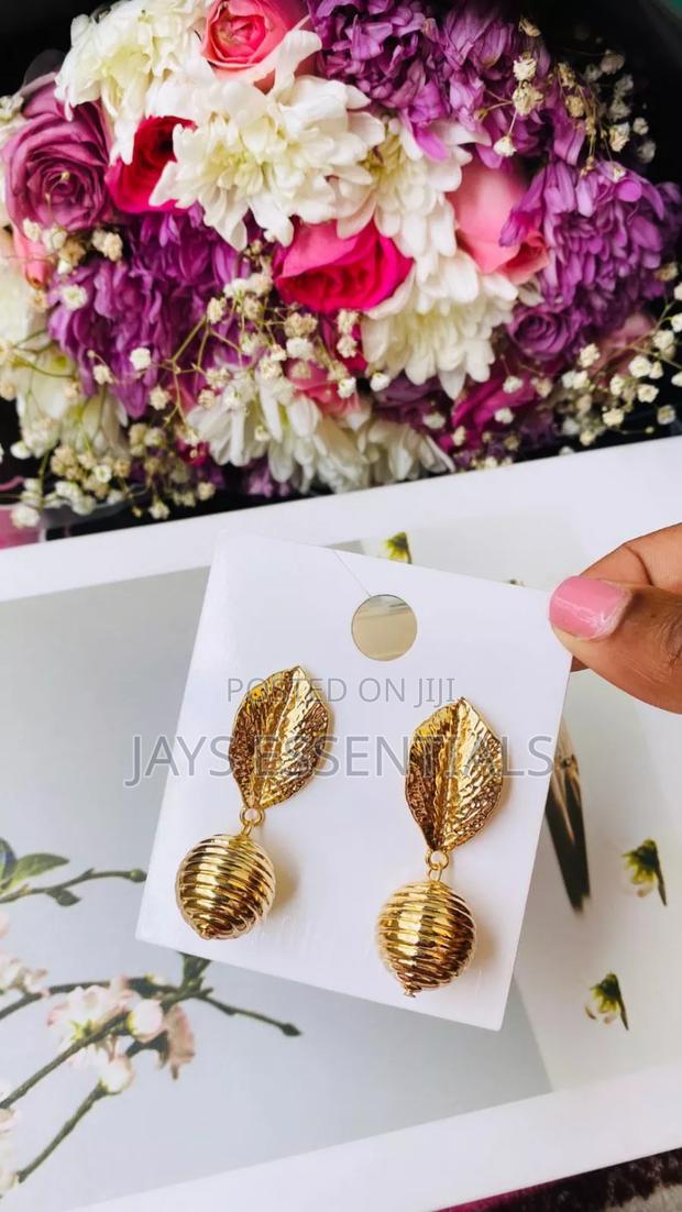 Elegant and Unique Earrings - thumbnail 10