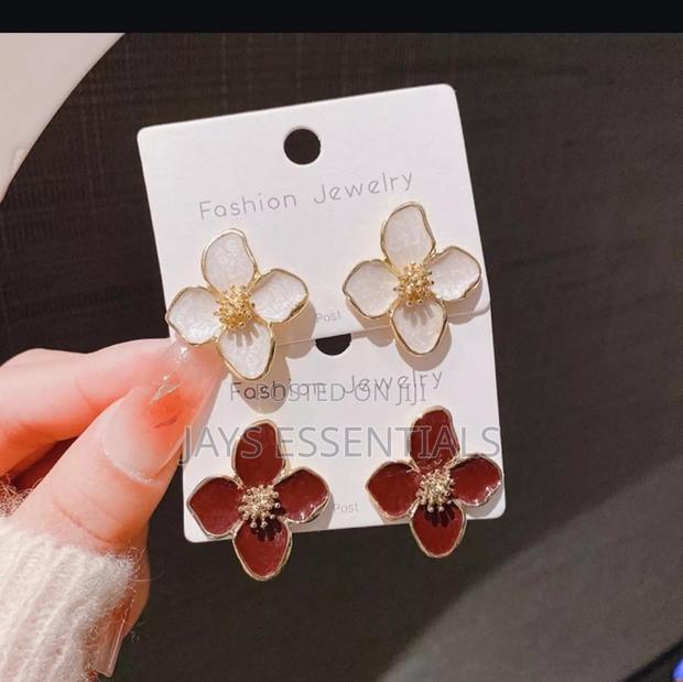 Elegant and Unique Earrings - thumbnail 14