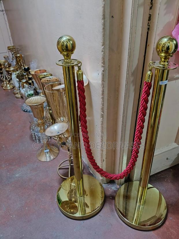 Entrance Stanchions; 2 Stands 1rope