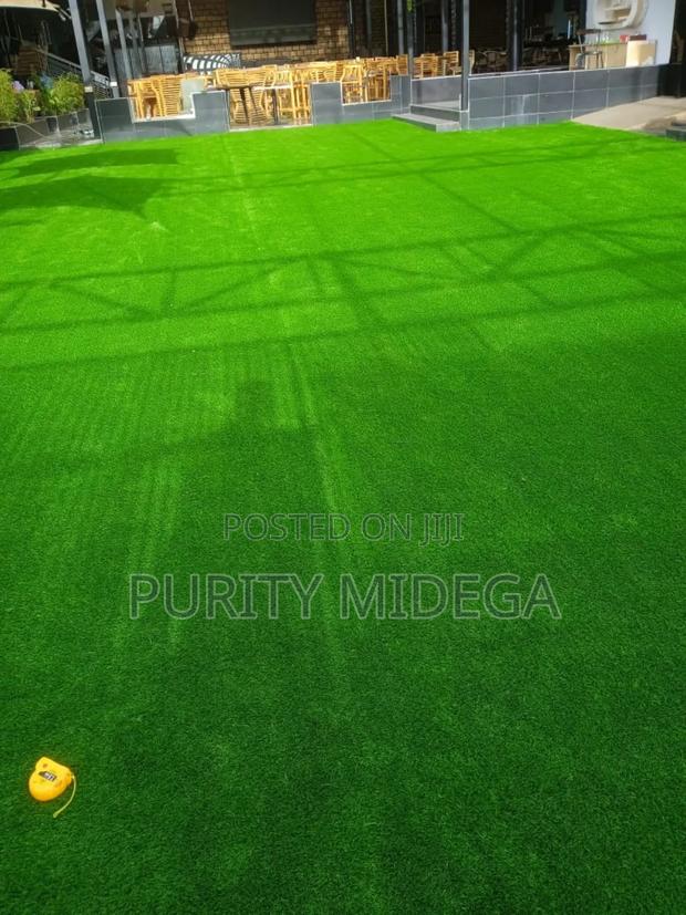 Grass Carpet - main view