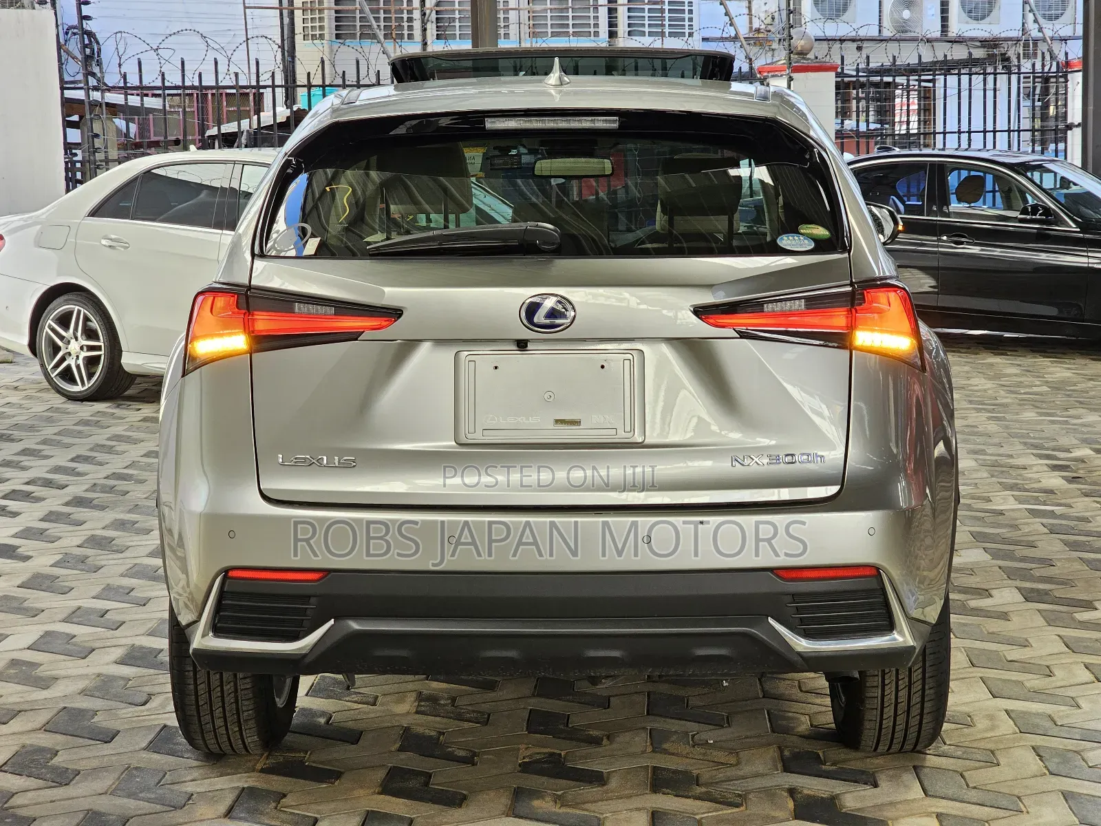 Lexus NX 300h AWD 2018 Gold