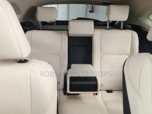 Lexus NX 300h AWD 2018 Gold