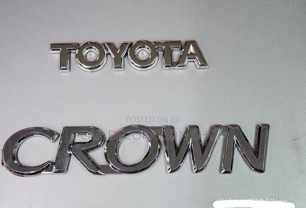 TOYOTA or CROWN Decal Badges Per Pc 1000 - main view