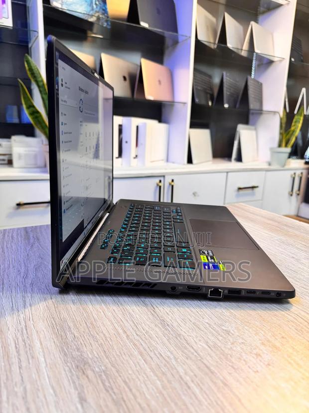 Laptop Asus ROG Zephyrus G16 48GB Intel Core I7 SSD 512GB - thumbnail 3