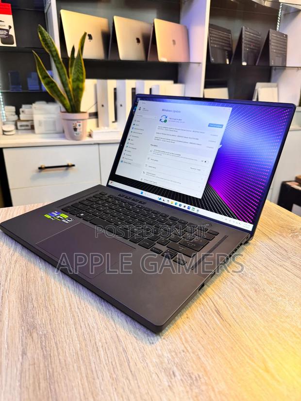 Laptop Asus ROG Zephyrus G16 48GB Intel Core I7 SSD 512GB - thumbnail 4