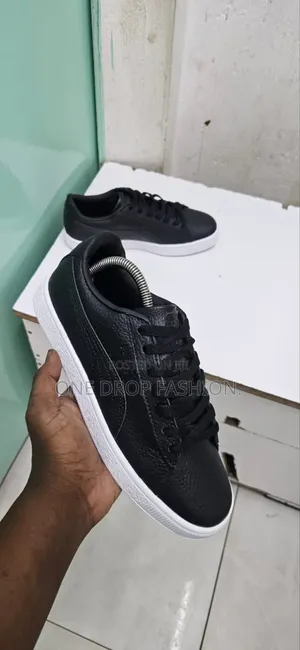 Unique Men's Casuals 689h