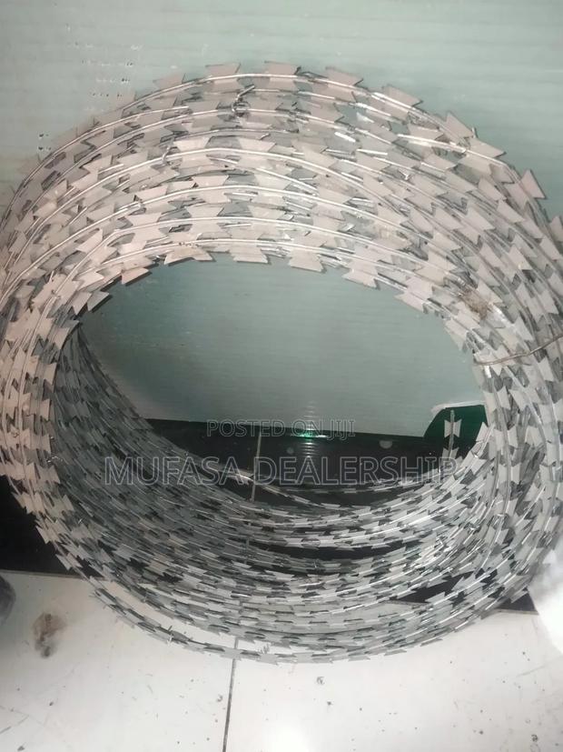 Galvanized Coil Razor - thumbnail 3