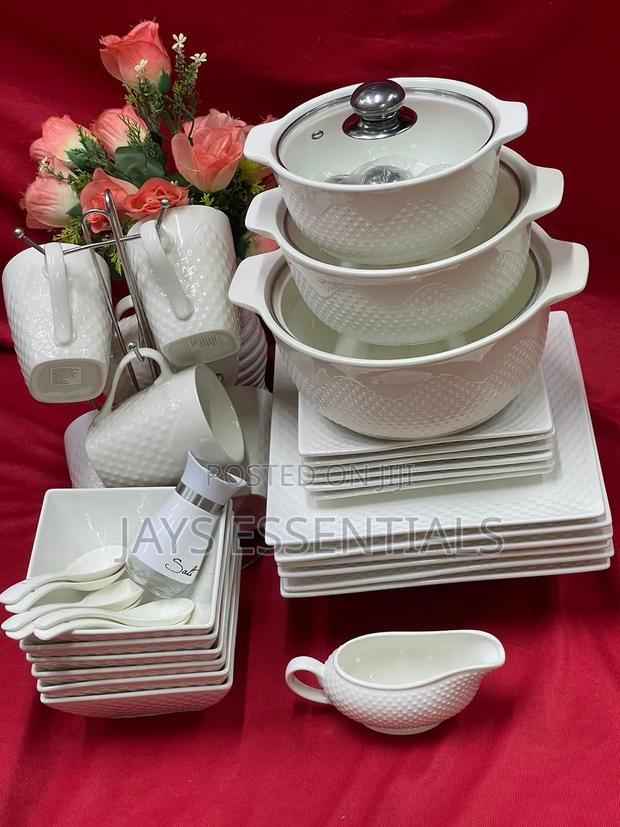 38pc Dinner Set