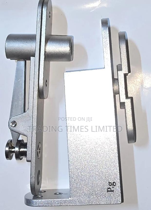 Self Closing Pivot Hinges