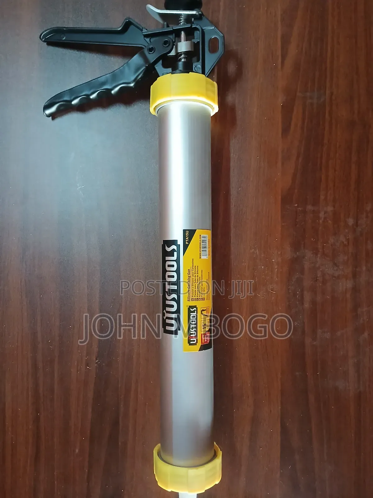 Silicone Caulking Gun