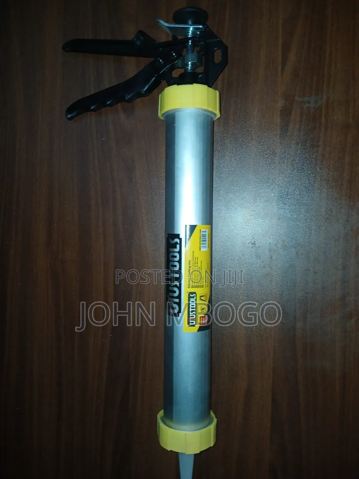 Silicone Caulking Gun